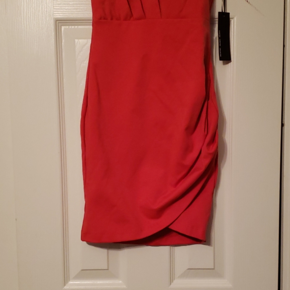 Dress - Picture 3 of 3
